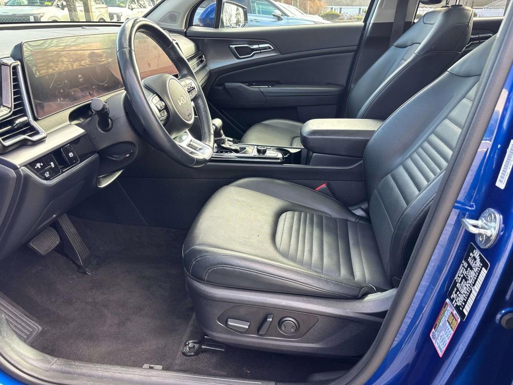 Used 2023 Kia Sportage SX image 7