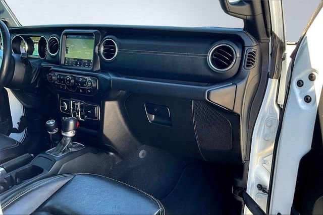 Used 2022 Jeep Wrangler Unlimited Sahara w/ Cold Weather Group AWD/4WD image 26