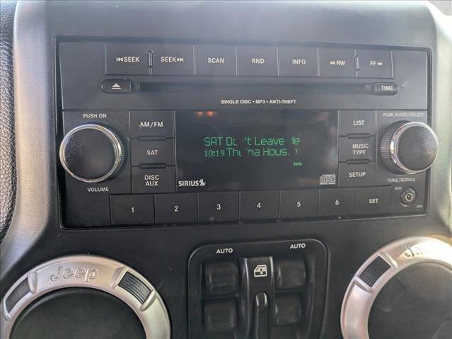 Used 2013 Jeep Wrangler Unlimited Sahara w/ Max Tow Pkg image 12