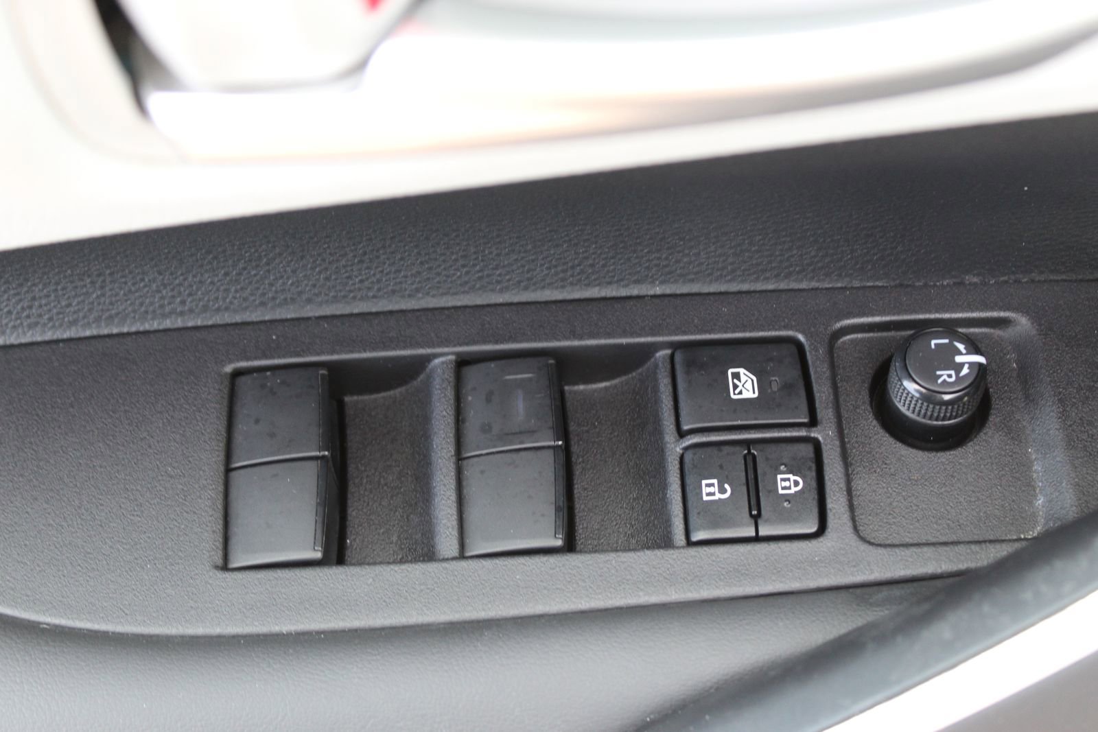 Used 2024 Toyota Corolla SE image 17