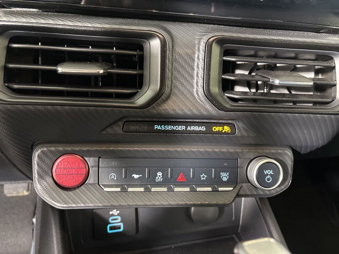 Used 2025 Ford Mustang GT RWD image 15