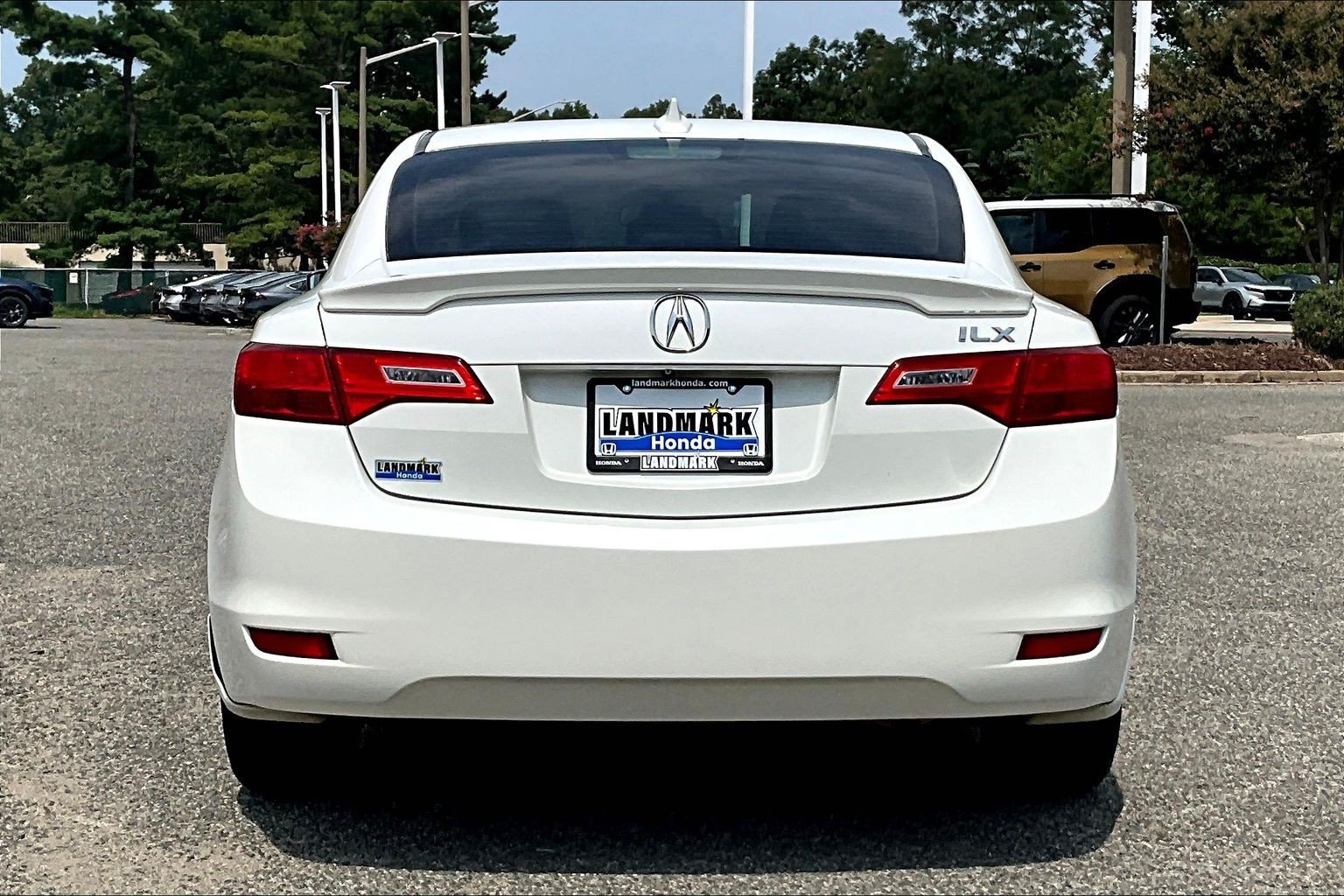 Used 2014 Acura ILX FWD image 4
