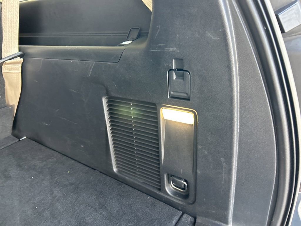 Used 2023 Ford Expedition Max Limited image 39