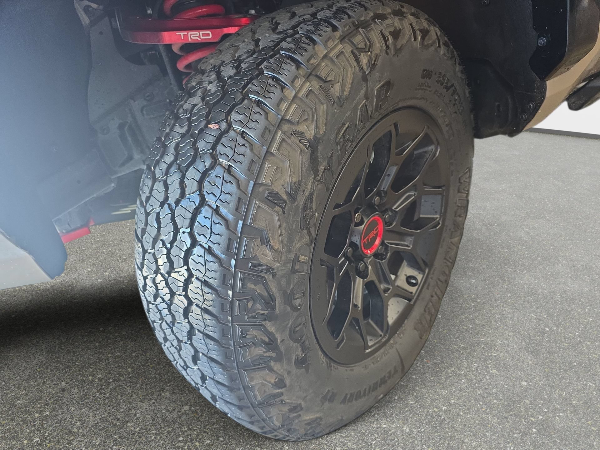 Used 2025 Toyota Tacoma TRD Pro AWD/4WD image 30