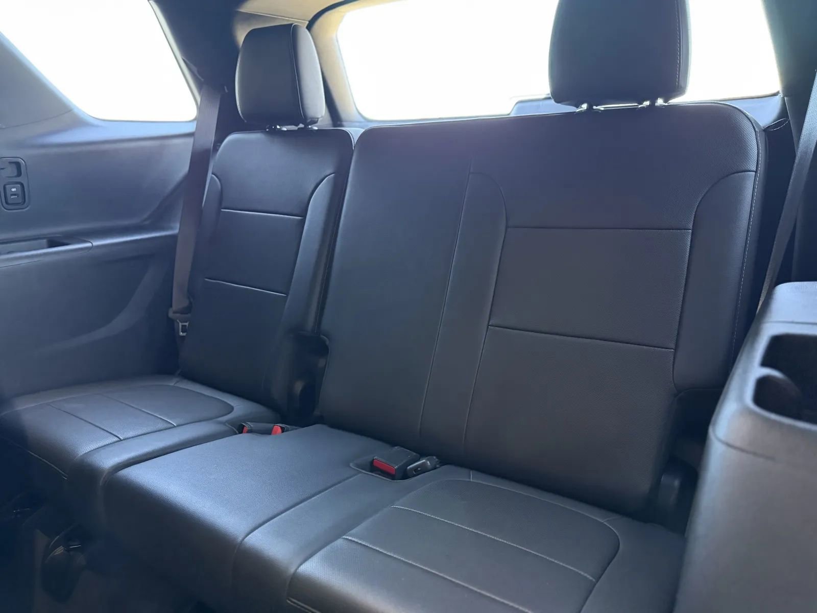 Used 2023 Chevrolet Traverse Premier w/ Redline Edition AWD/4WD image 17