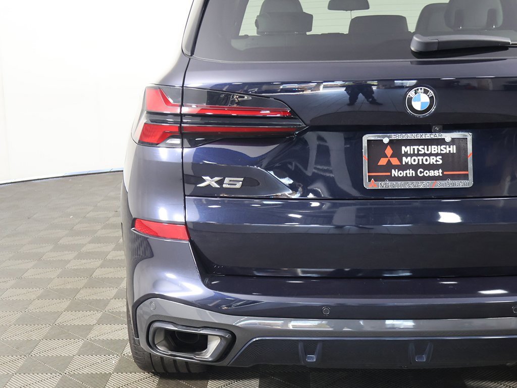 Used 2024 BMW X5 xDrive40i w/ M Sport Package image 18
