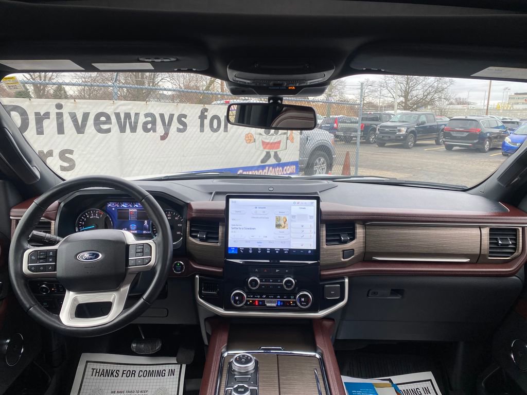 Used 2024 Ford Expedition Max Limited image 24