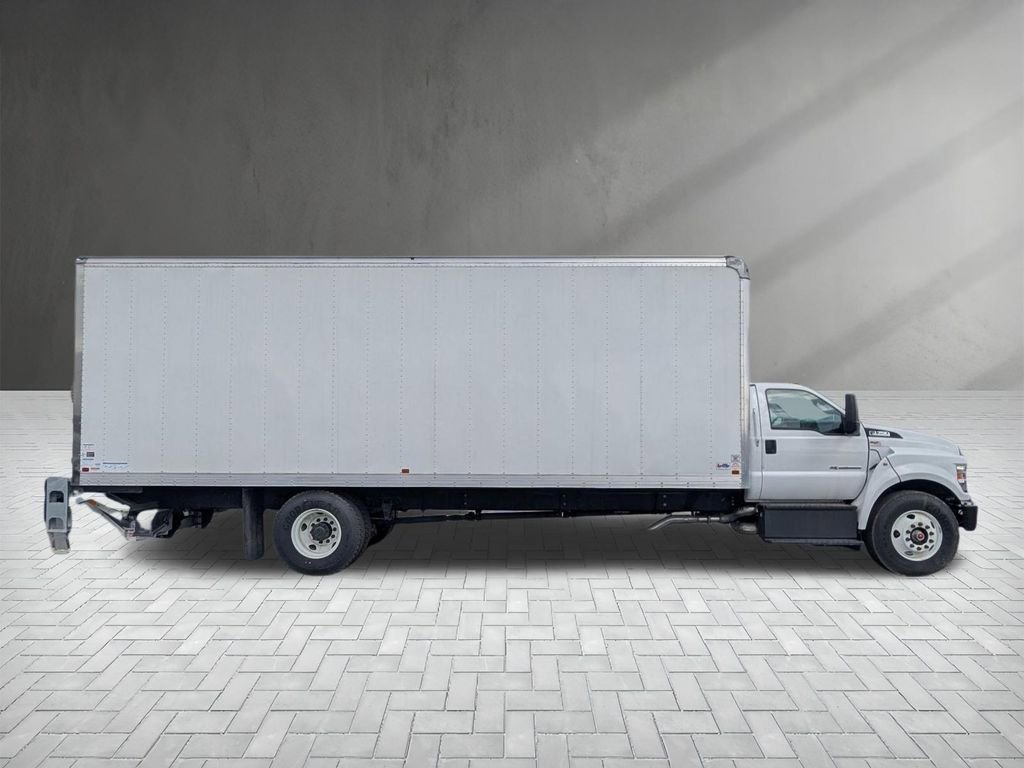 New 2025 Ford F750 2WD Regular Cab Super Duty image 8