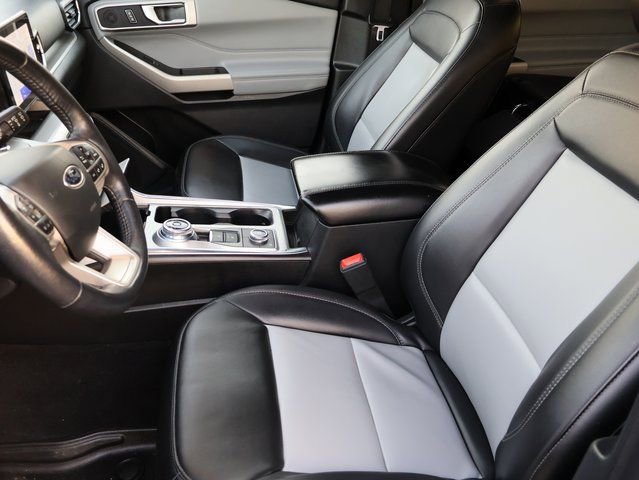 Used 2022 Ford Explorer XLT w/ Equipment Group 202A image 42