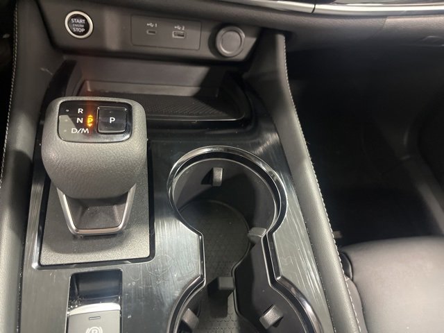 Used 2023 Nissan Rogue SL image 18