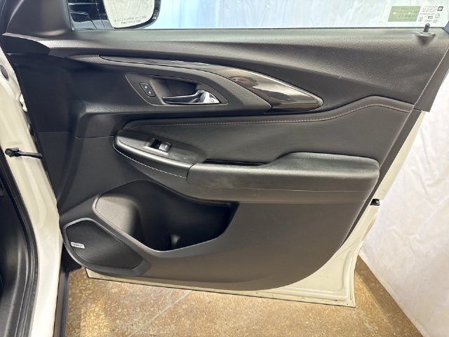 Certified 2022 Chevrolet TrailBlazer RS w/ Sun and Liftgate Package AWD/4WD image 28