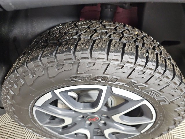 Certified 2025 Jeep Compass Trailhawk w/ Trailhawk Elite Group image 27