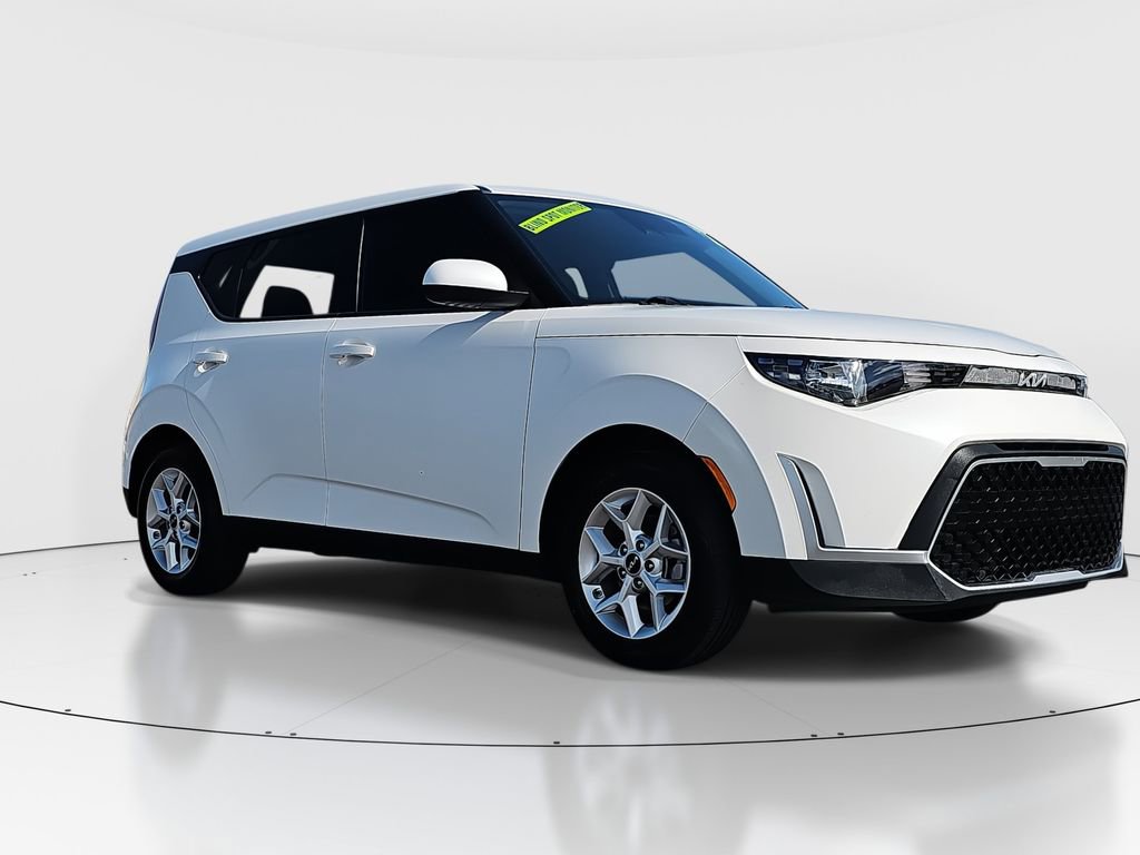 Used 2024 Kia Soul LX w/ Option Group 015 image 3