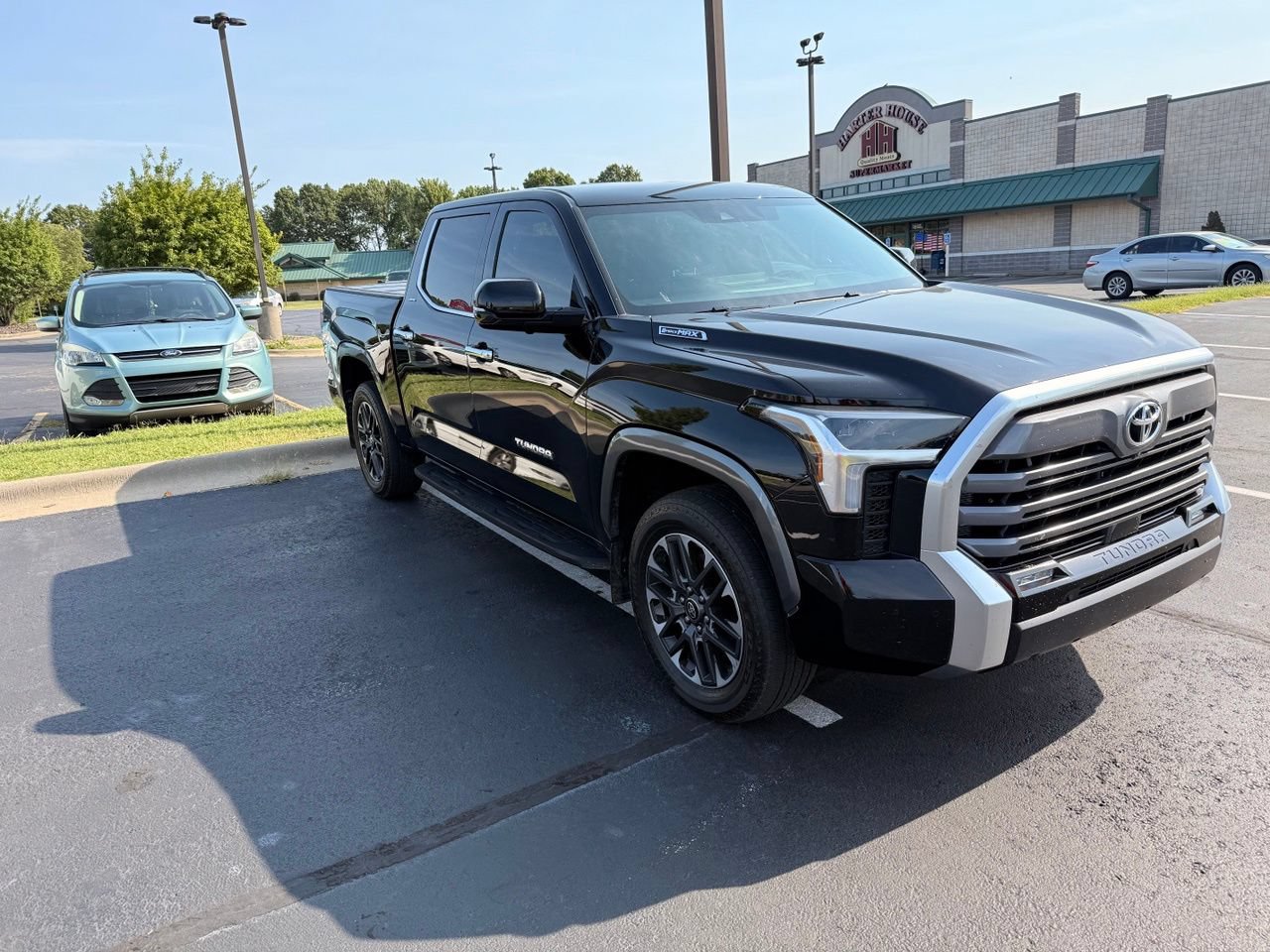Used 2025 Toyota Tundra Limited AWD/4WD video 1