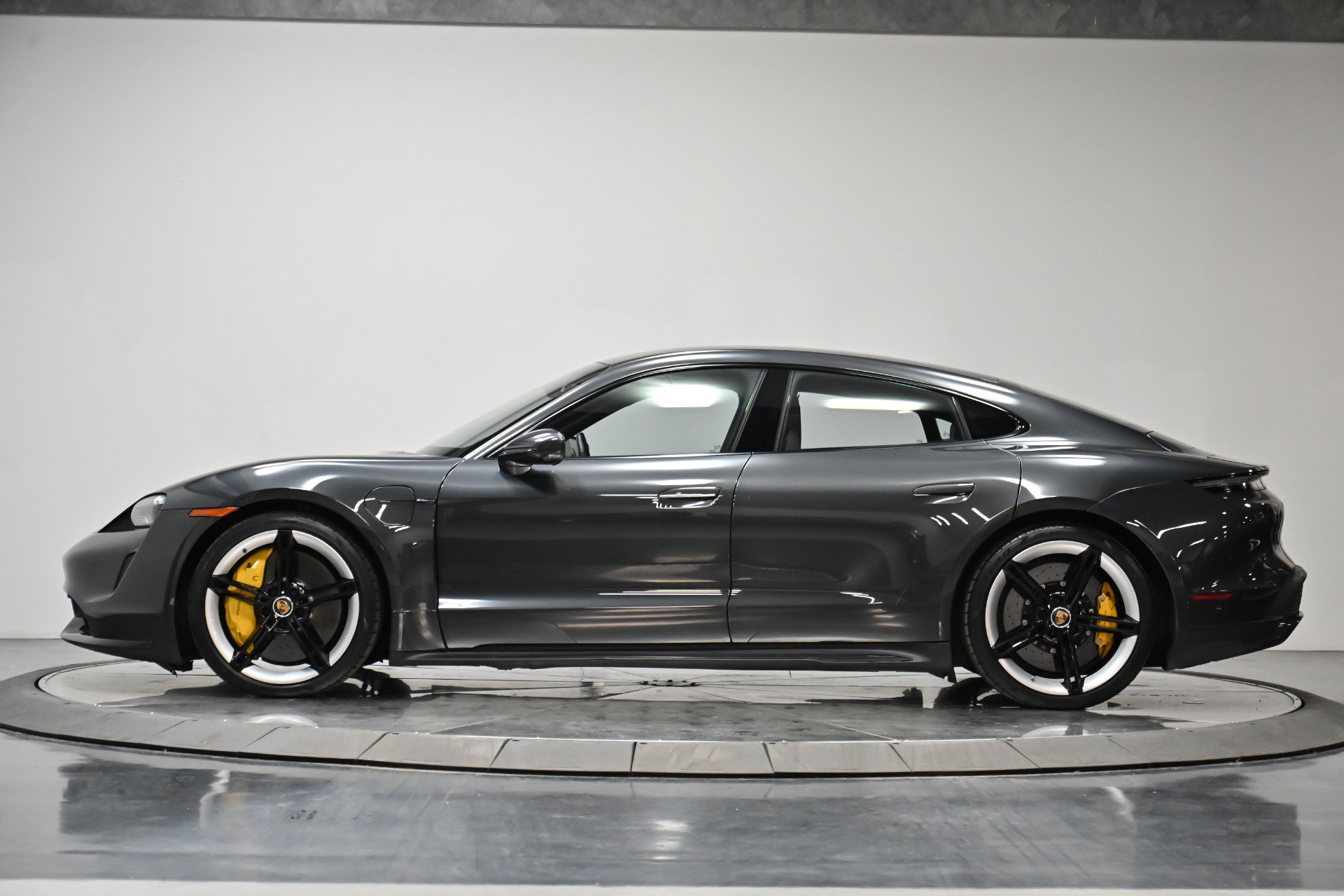 Used 2021 Porsche Taycan Turbo S image 17