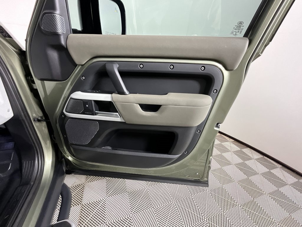 Certified 2023 Land Rover Defender 110 SE image 22
