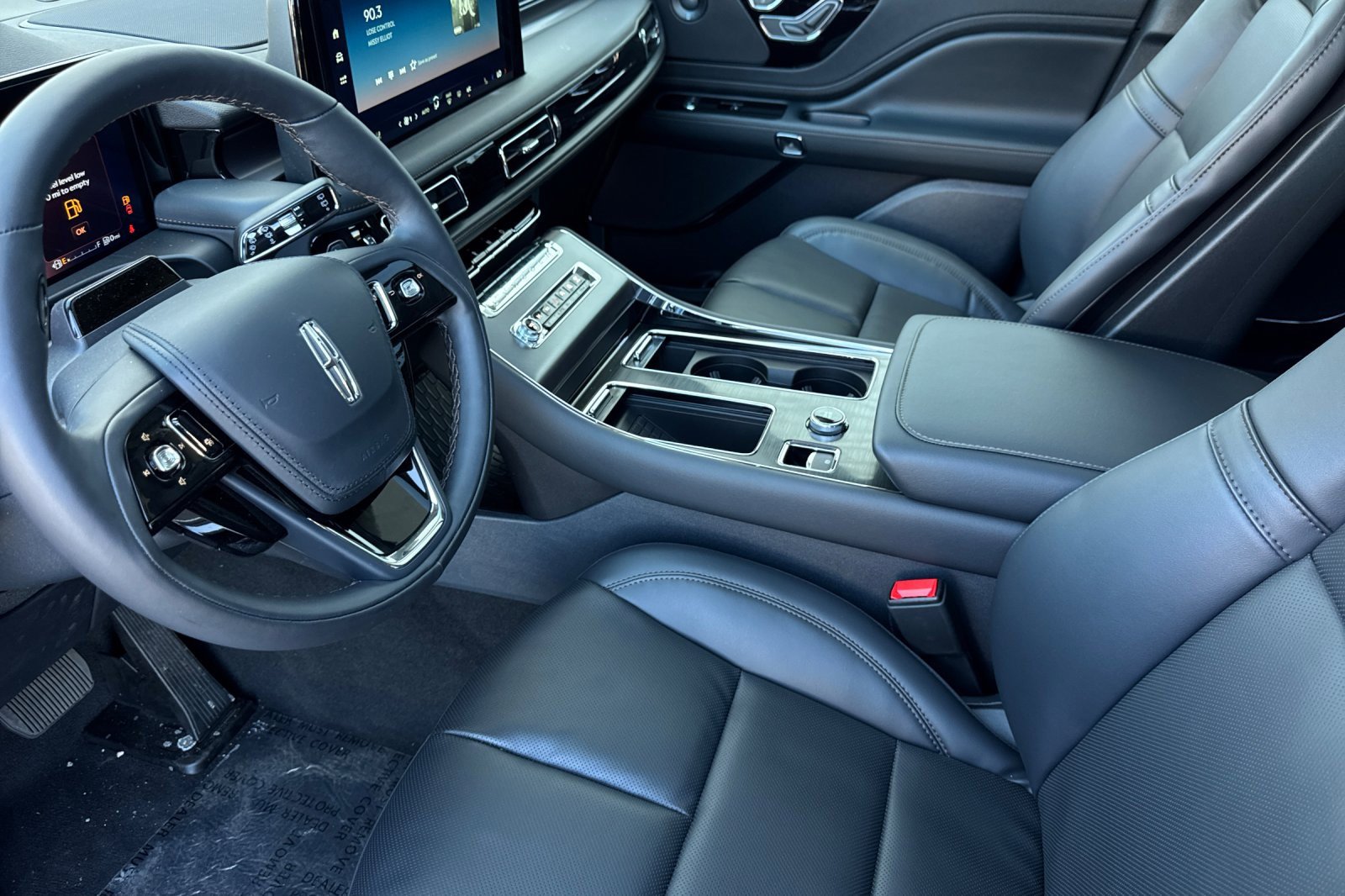 New 2026 Lincoln Aviator Premiere image 9