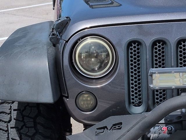 Used 2016 Jeep Wrangler Unlimited Rubicon AWD/4WD image 10