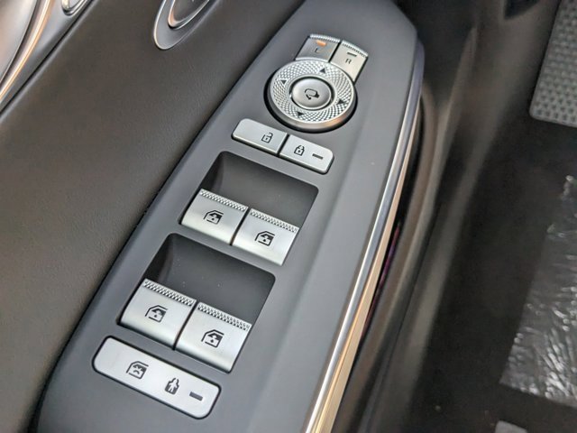 Certified 2024 Genesis Electrified GV70 Advanced image 31