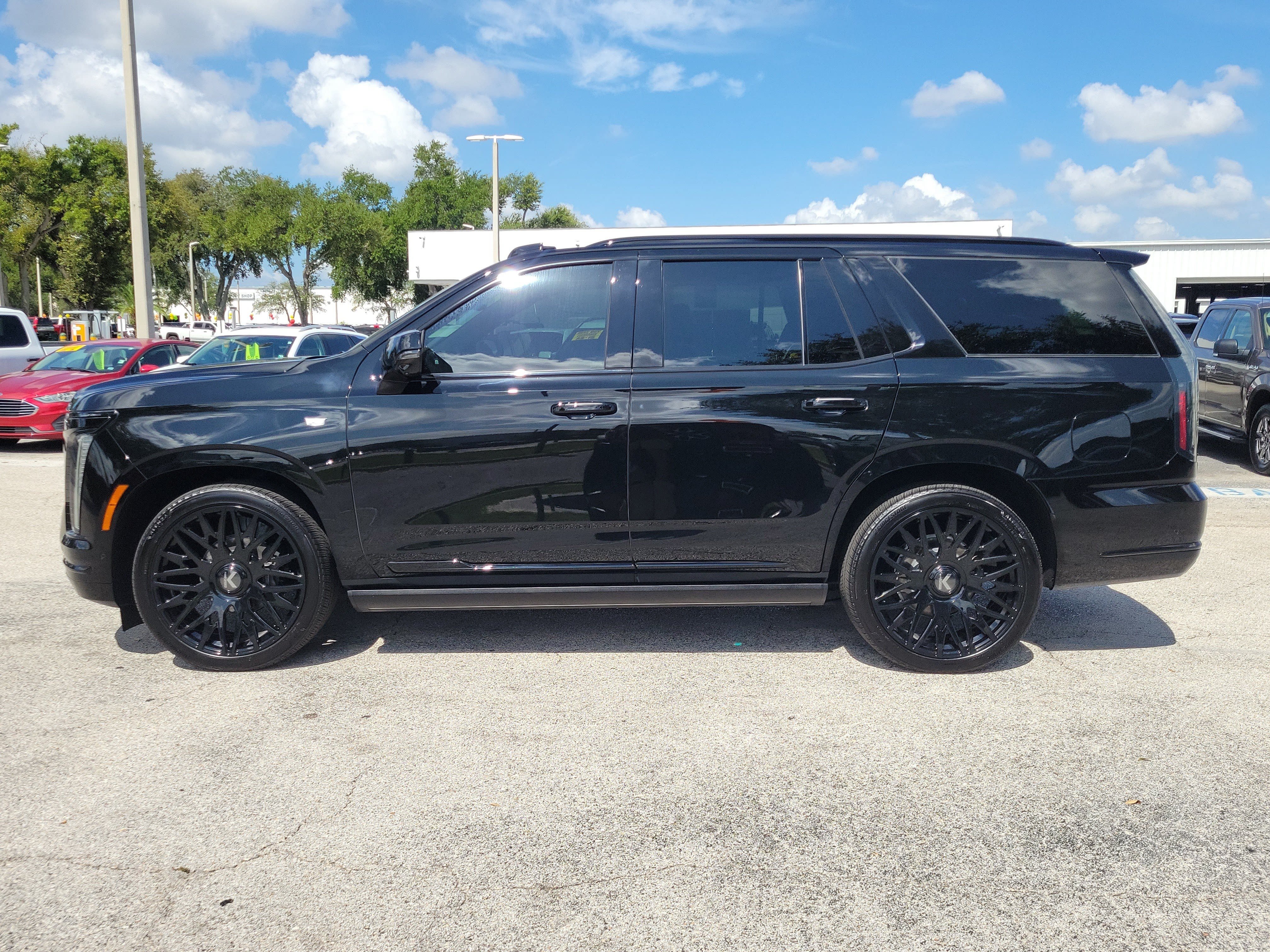 Used 2025 Cadillac Escalade Sport w/ Touring Package AWD/4WD image 6