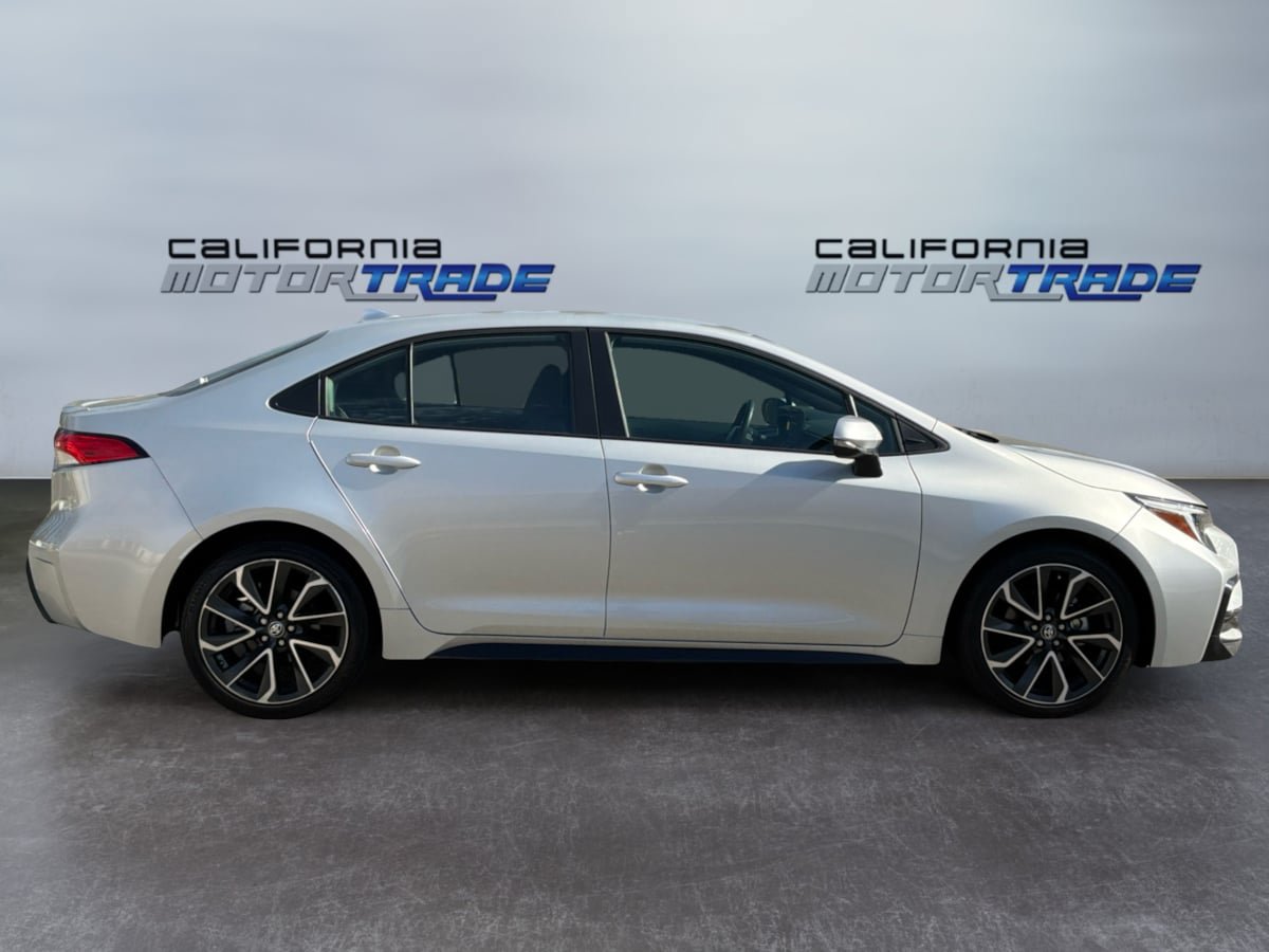 Used 2025 Toyota Corolla SE FWD image 4