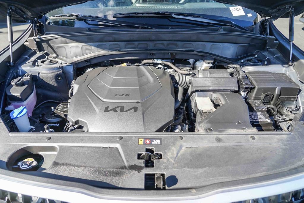 Used 2024 Kia Telluride EX w/ EX Captain's Chair Package image 31