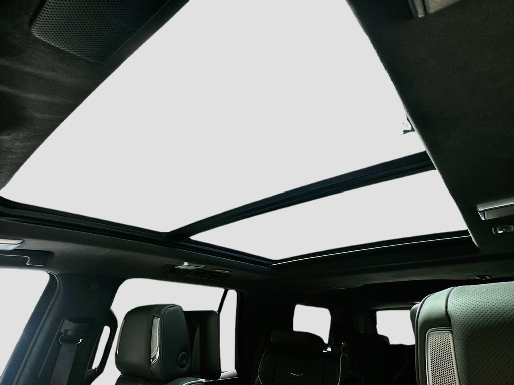 Used 2023 Cadillac Escalade Sport Platinum AWD/4WD image 23