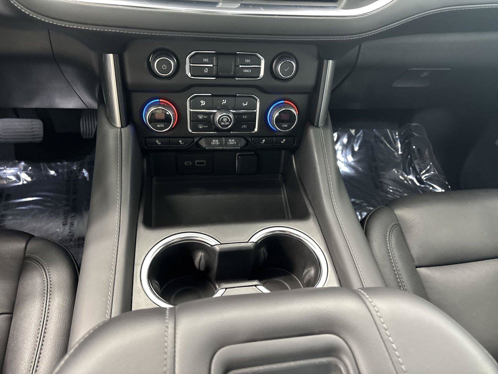 Used 2022 Chevrolet Tahoe LT w/ Luxury Package AWD/4WD image 11