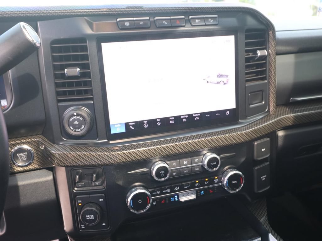 Used 2024 Ford F250 Lariat w/ Lariat Ultimate Package AWD/4WD image 21