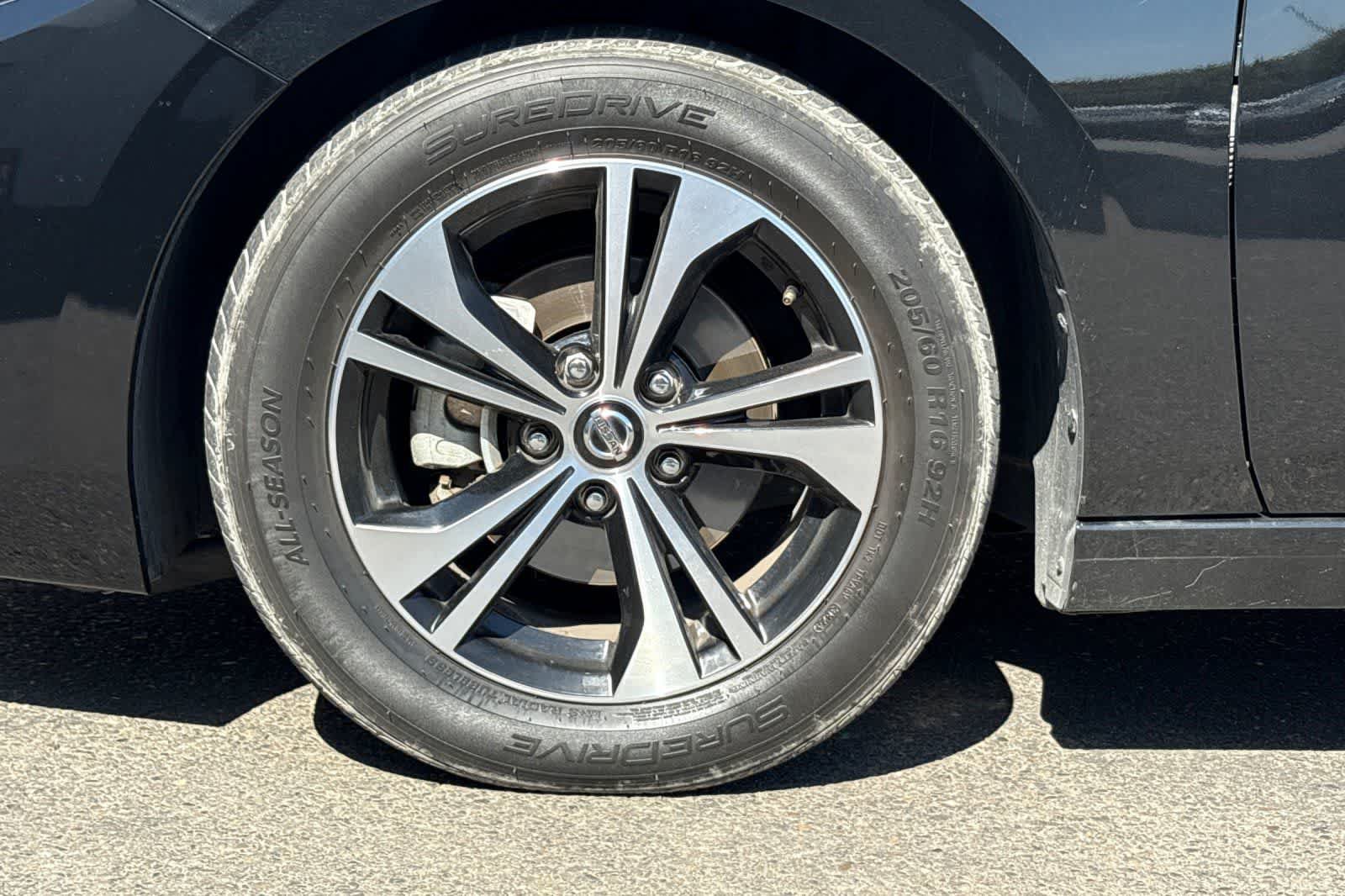 Used 2023 Nissan Sentra SV FWD image 12