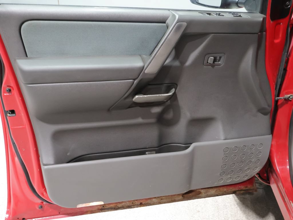 Used 2006 Nissan Titan SE AWD/4WD image 13
