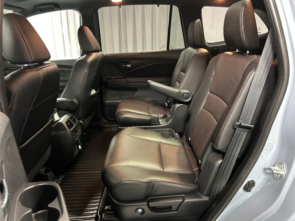 Used 2022 Honda Pilot Black Edition image 22