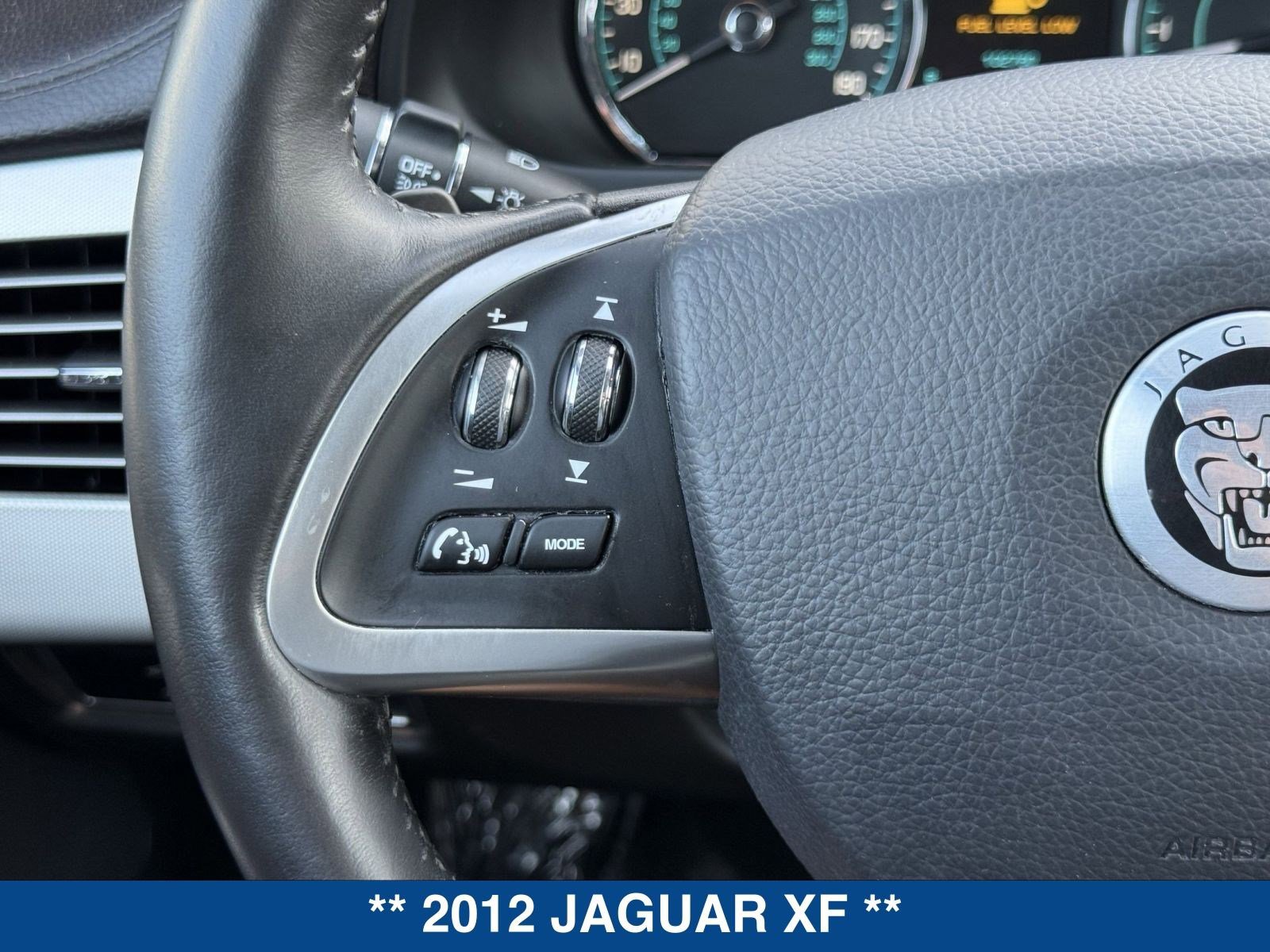 Used 2012 Jaguar XF image 23