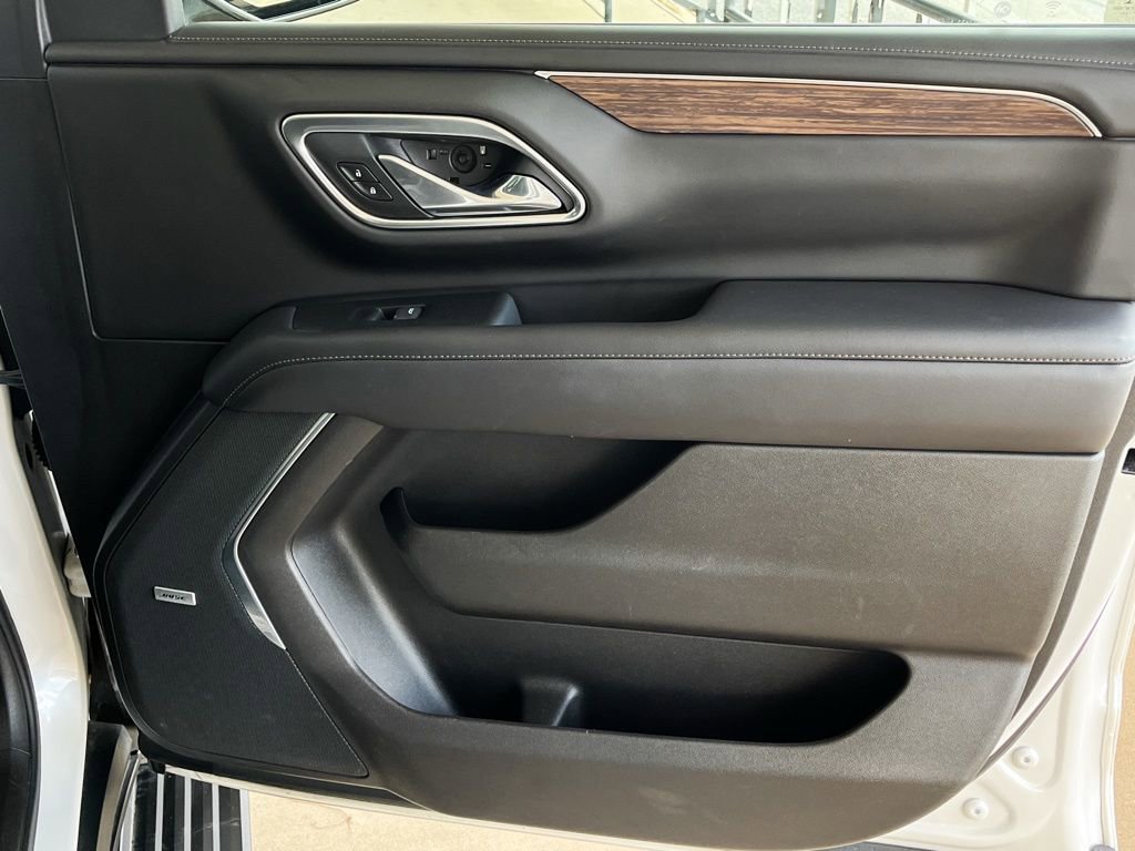 Used 2021 Chevrolet Suburban High Country w/ Premium Package image 35