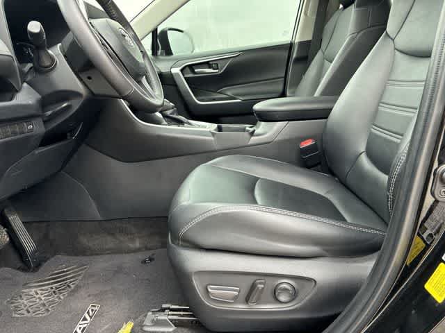 Used 2023 Toyota RAV4 XLE Premium FWD image 18