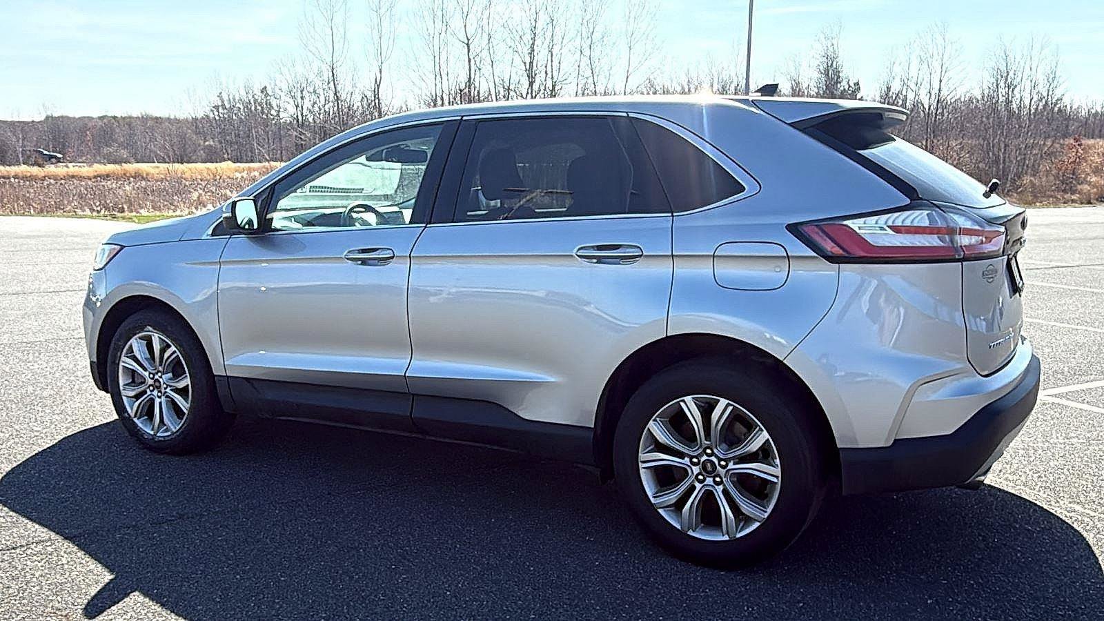 Used 2024 Ford Edge Titanium AWD/4WD image 10