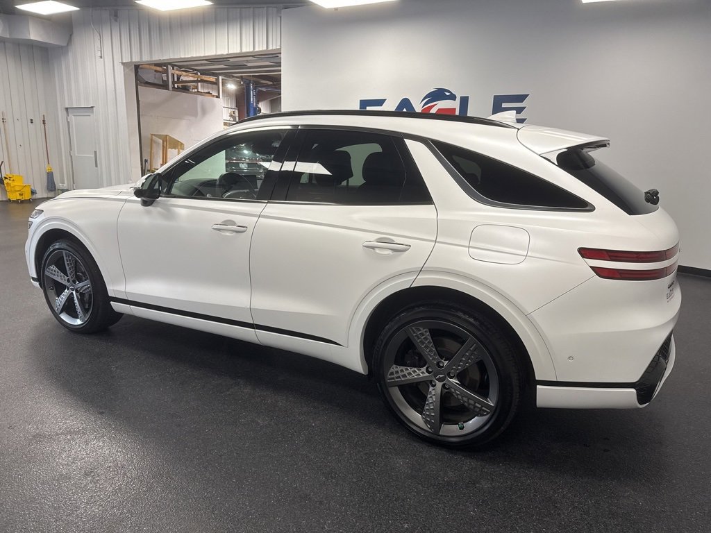 Used 2023 Genesis GV70 3.5T Sport w/ Sport Prestige Package image 7