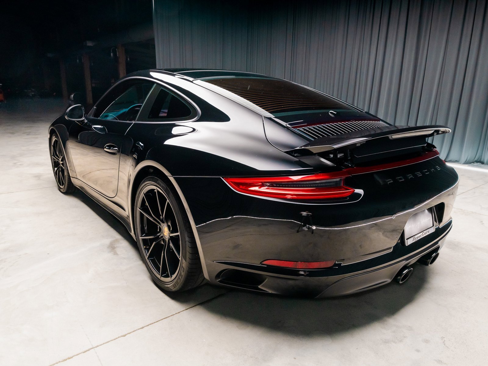 Used 2018 Porsche 911 Carrera 4S image 12