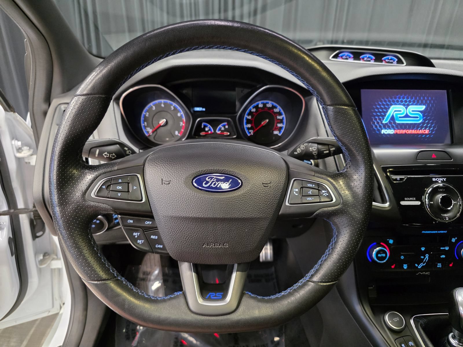 Used 2017 Ford Focus RS AWD/4WD image 25