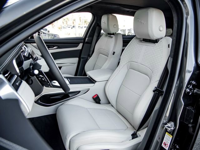 New 2025 Jaguar F-PACE R-Dynamic S image 13
