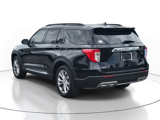 Certified 2022 Ford Explorer XLT w/ Equipment Group 202A image 3