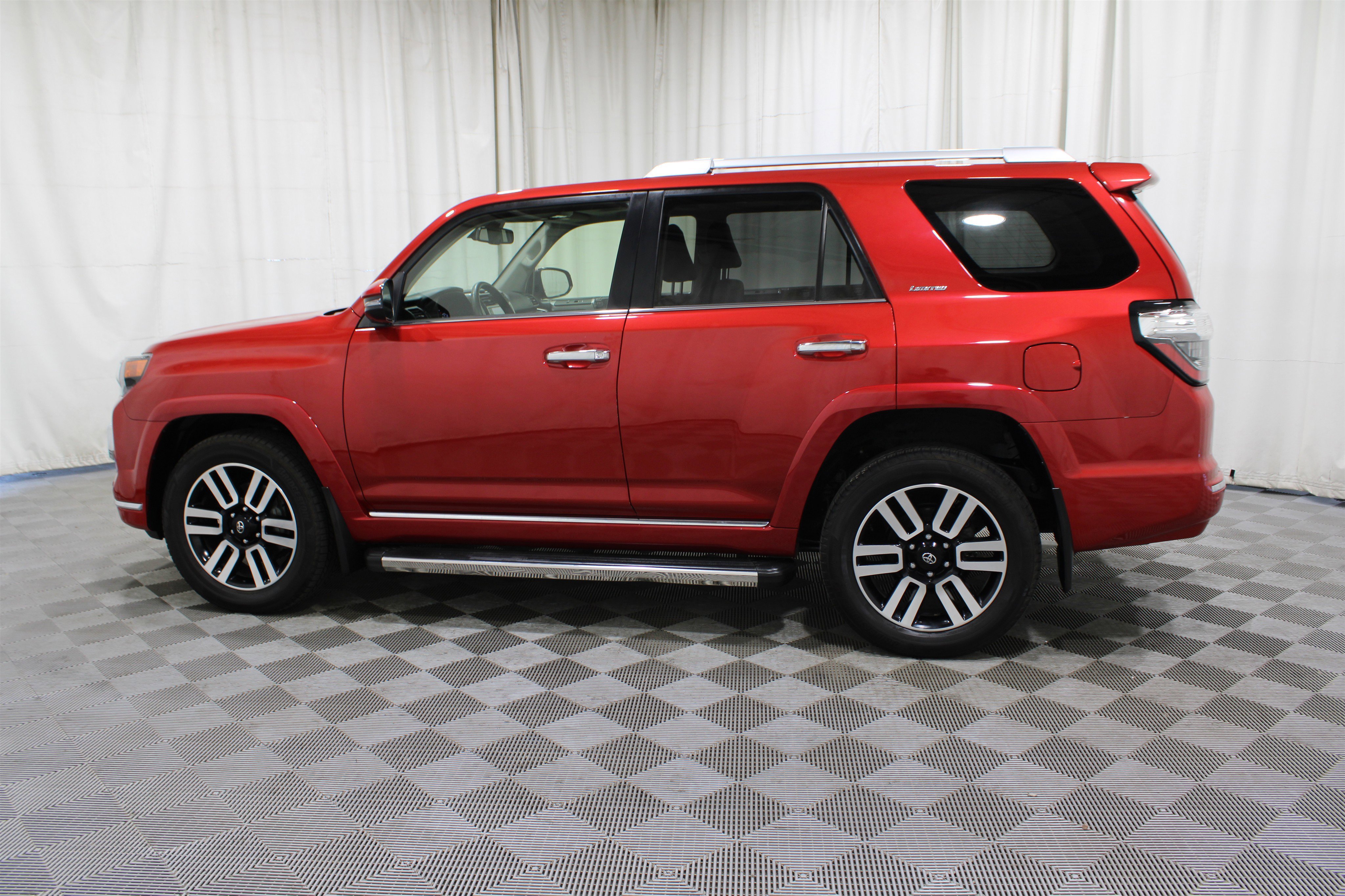 Used 2022 Toyota 4Runner Limited image 27