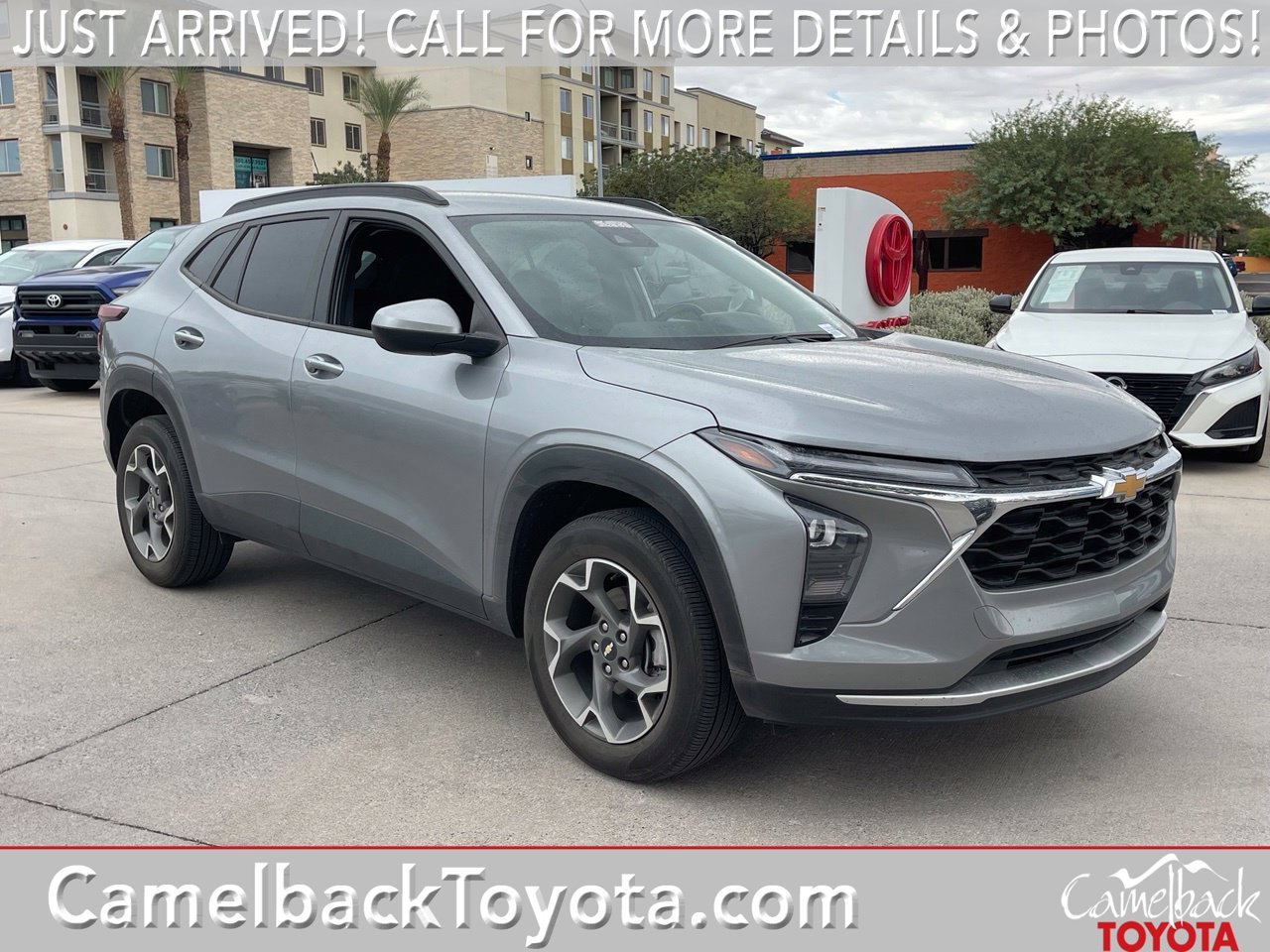 Used 2025 Chevrolet Trax LT w/ LT Convenience Package FWD image 1