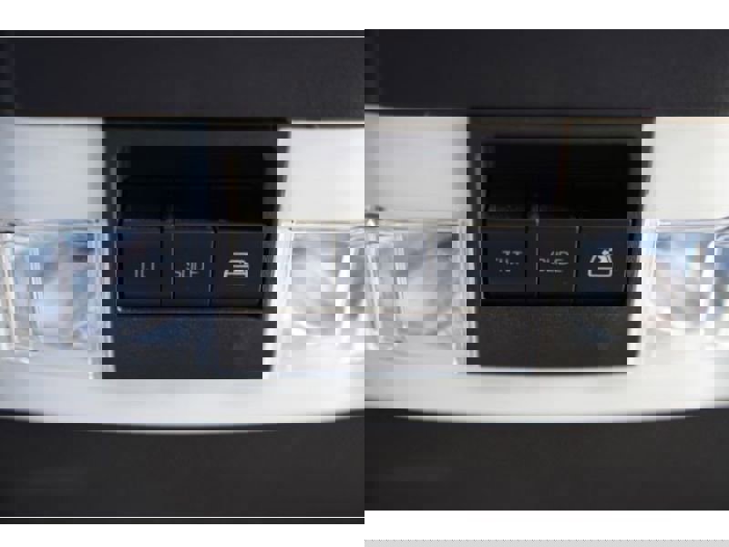 Used 2013 Ford F150 Platinum w/ Max Trailer Tow Pkg image 31