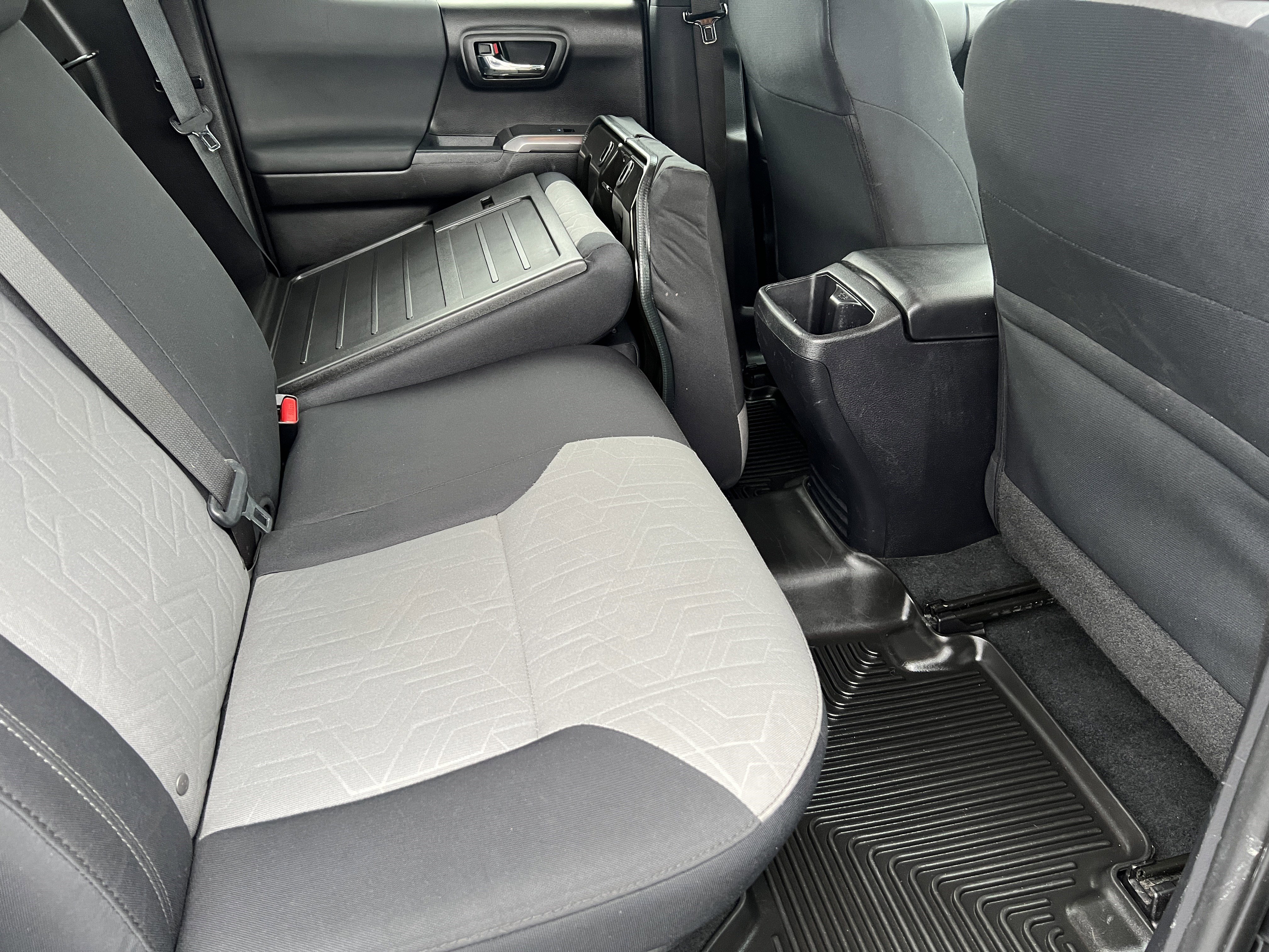 Used 2021 Toyota Tacoma TRD Off-Road w/ Technology Package image 19