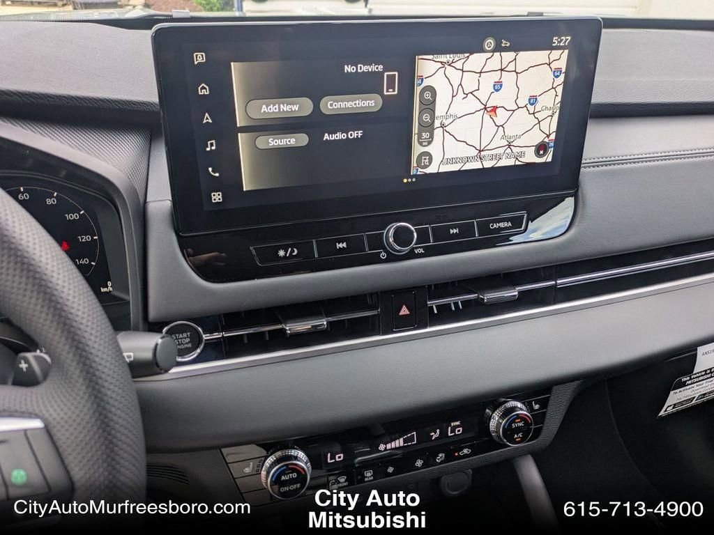 New 2025 Mitsubishi Outlander SE image 19