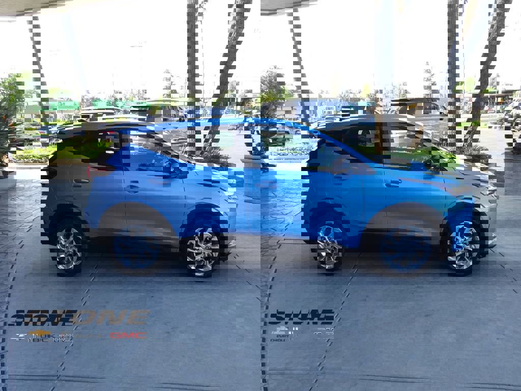 New 2027 Chevrolet Bolt LT w/ Comfort Package image 9