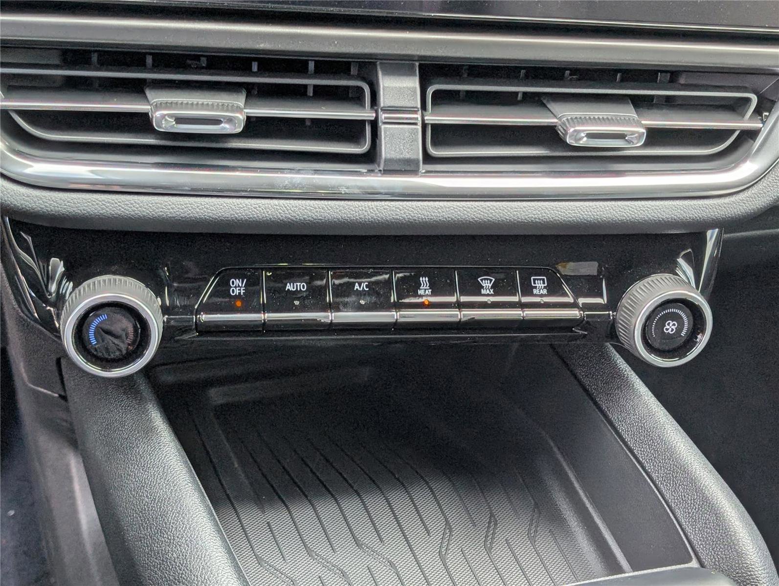 New 2026 Chevrolet Equinox EV LT FWD image 18