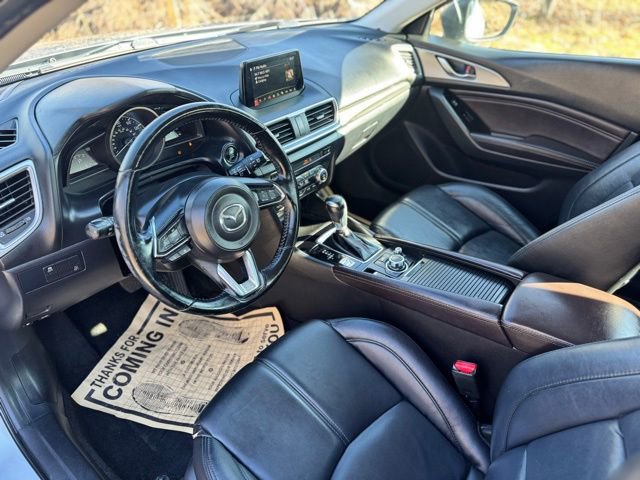 Used 2017 MAZDA MAZDA3 Touring FWD image 10