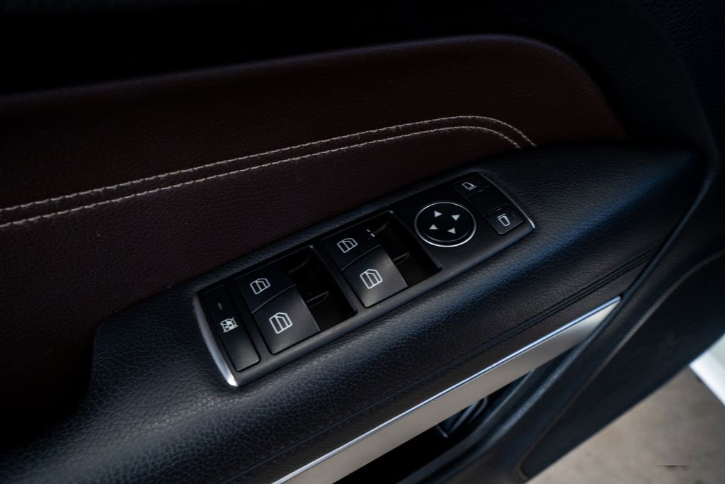 Used 2014 Mercedes-Benz E 350 Cabriolet image 30